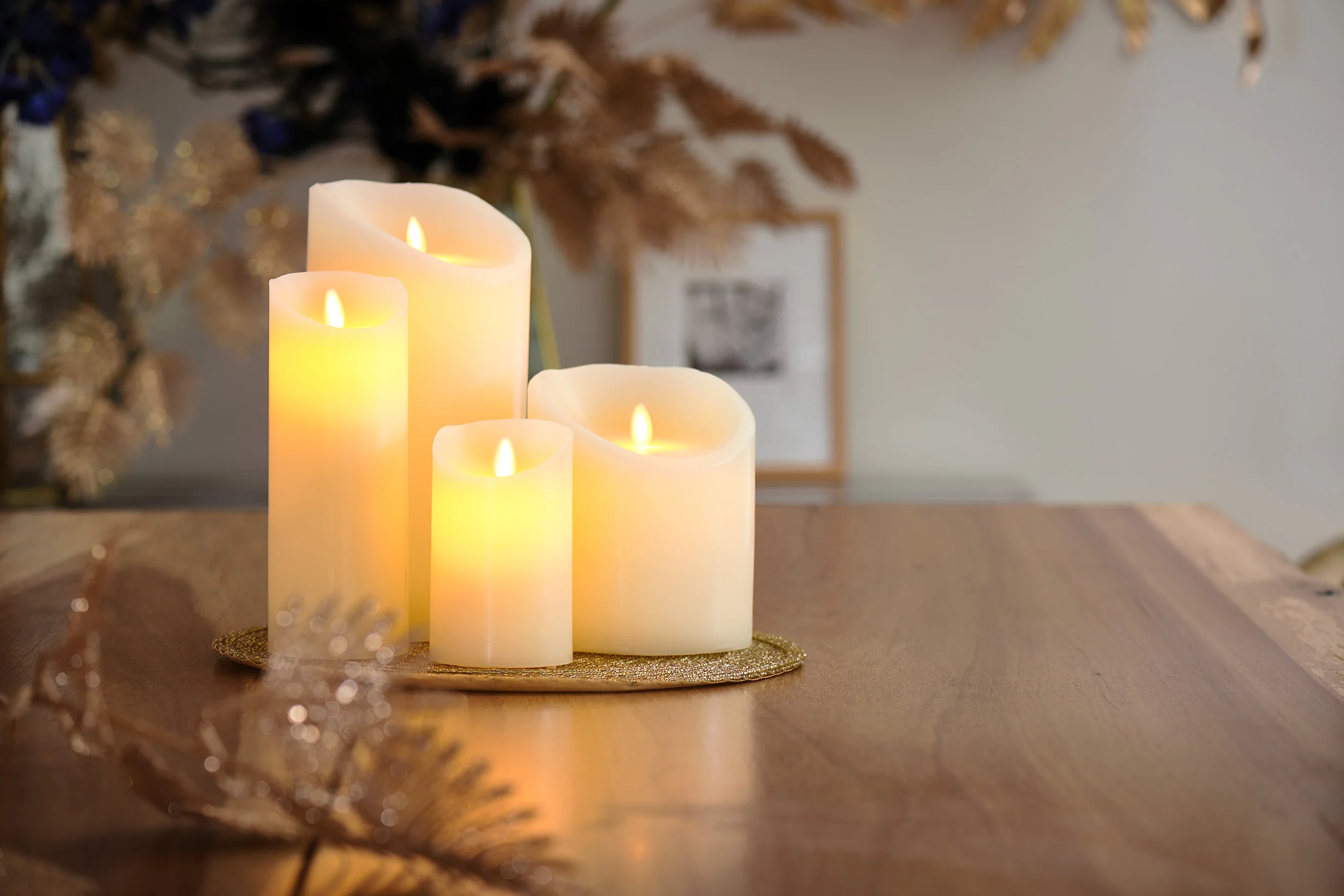 LED wax kaarsen set 4 kaarsen warm wit oplaadbaar DORSETTO – afbeelding 2