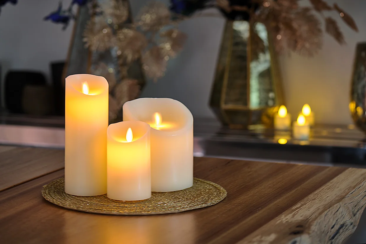 Oplaadbare LED wax kaars met bewegende vlam D 7,5 X 12,5 CM - warm wit – afbeelding 6